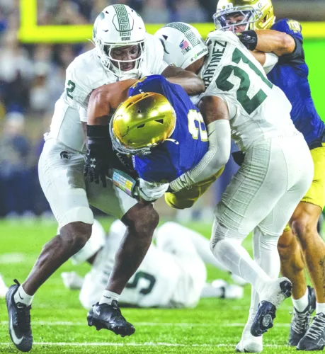 No. 3 Notre Dame Defeats Michigan State 27-10 in South Bend